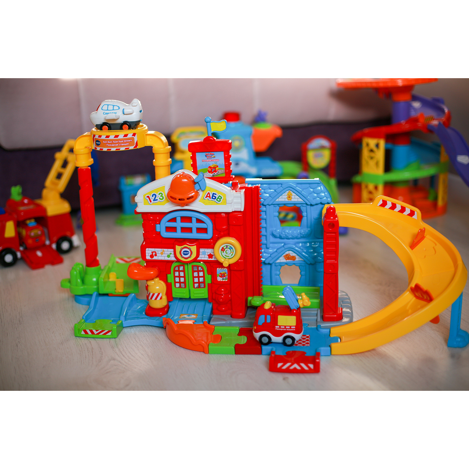 Игрушка Vtech Пожарная станция 80-503926 - фото 17