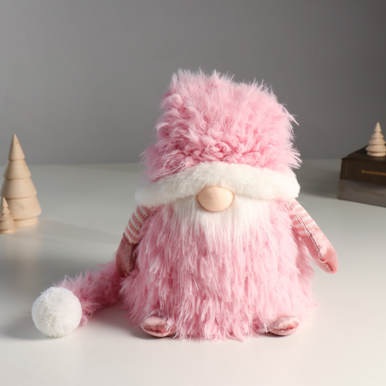 Кукла интерьерная Зимнее волшебство «Дед Мороз в розовой шубке и длинном колпаке» 20х20х25 см - фото 2
