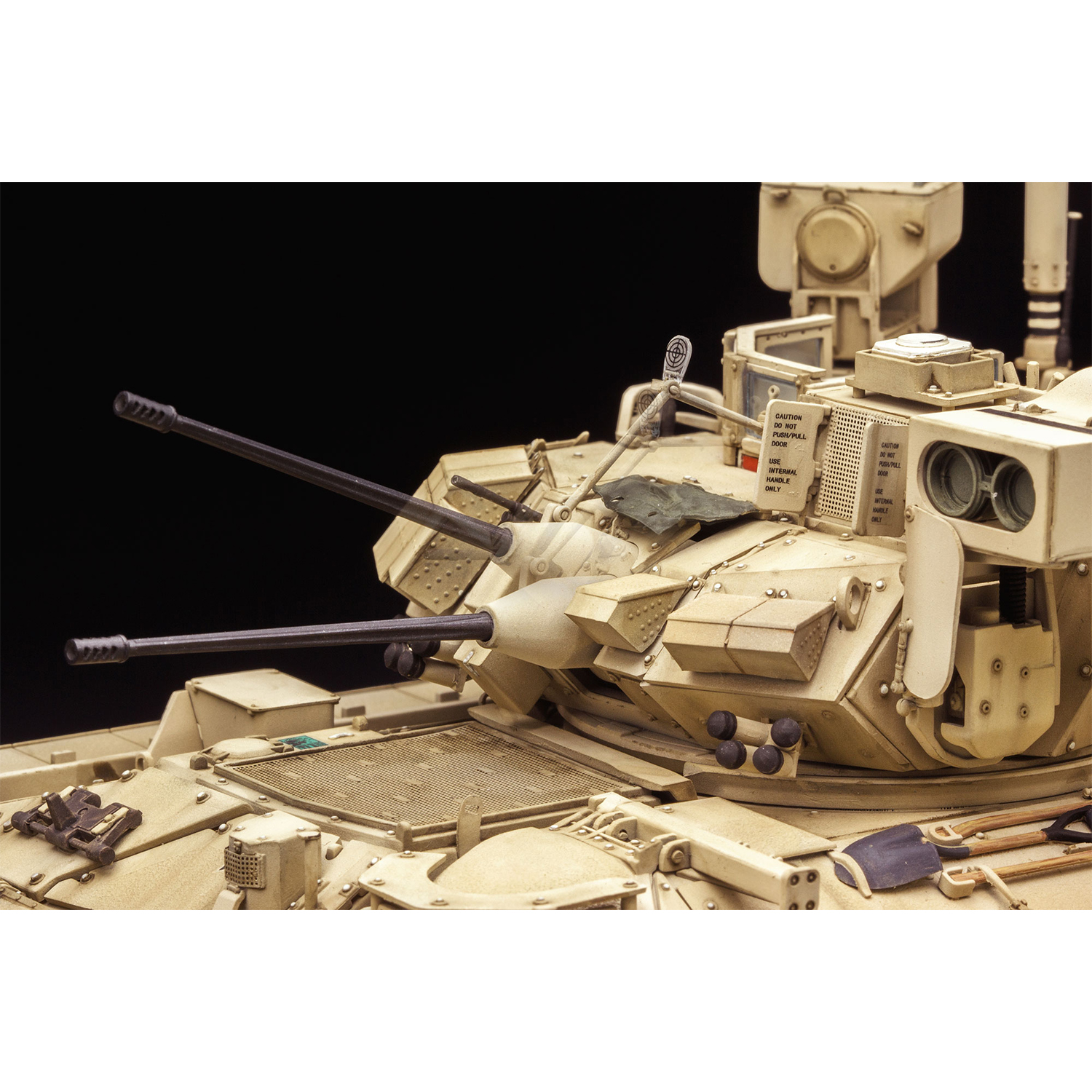 Сборная модель MENG SS-006 танк M3A3 Bradley w/BUSK III 1/35 24278616712 - фото 9