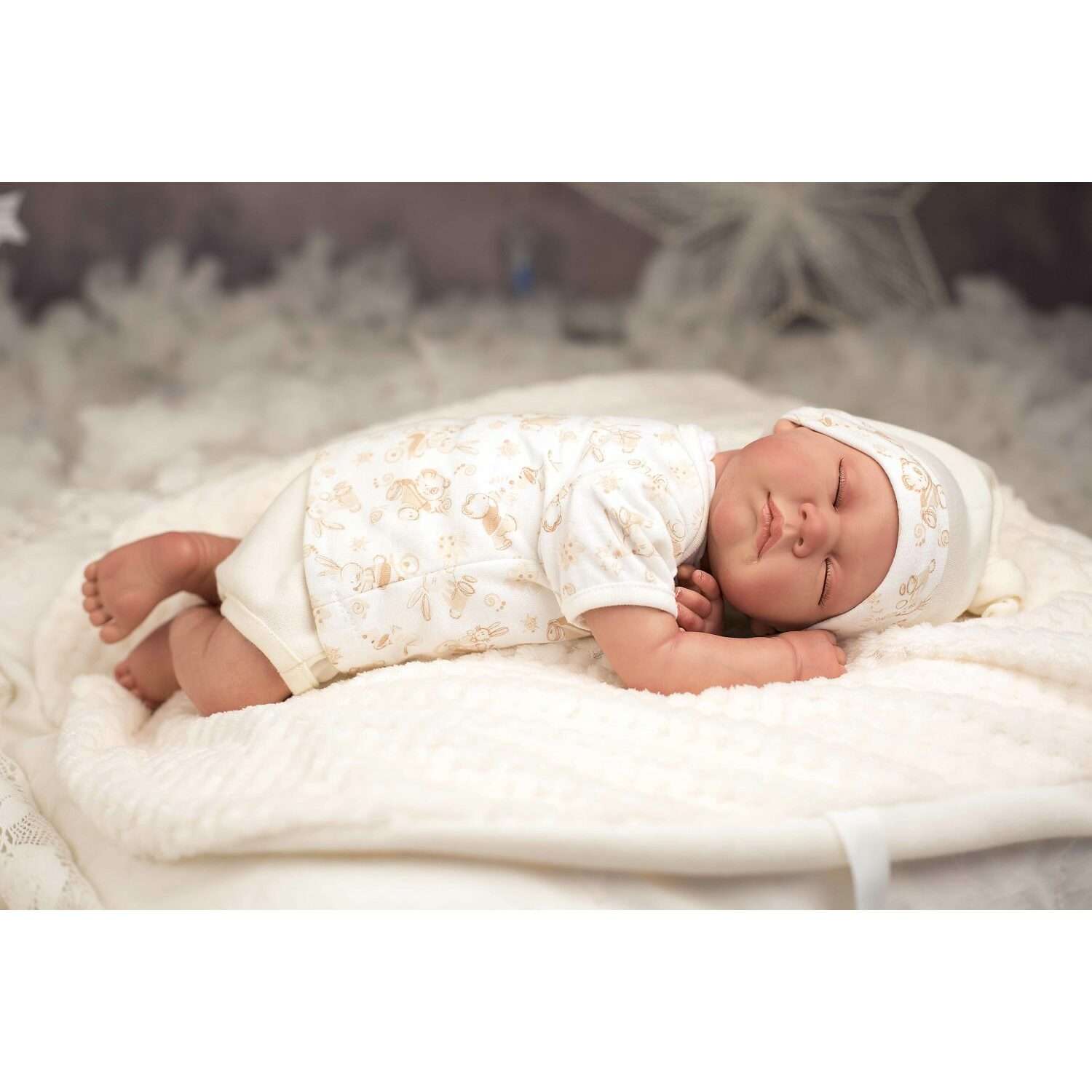 Кукла Arias ReBorns Pablo новорождённый пупс 45 см в одежде с соской одеялом подгузниками Т22108 - фото 14