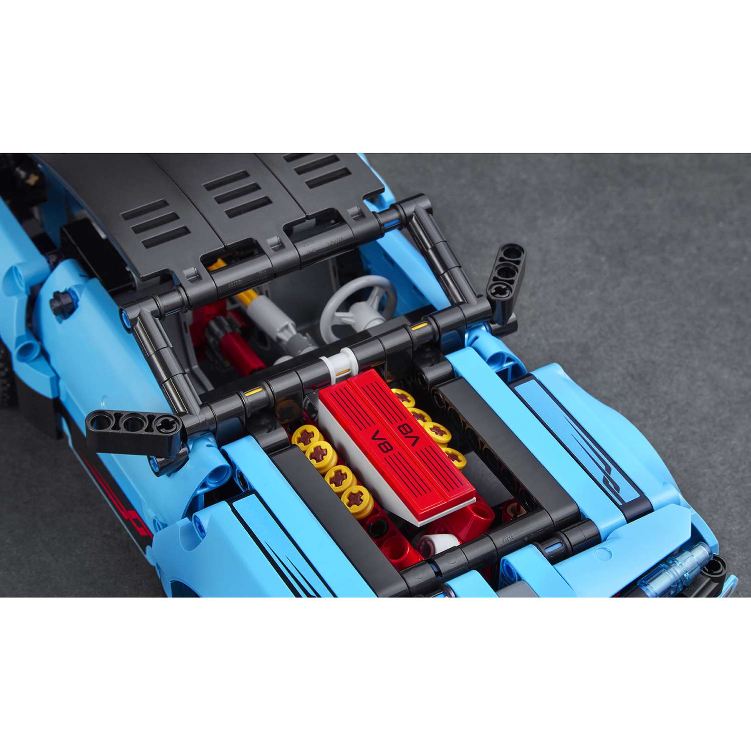 Конструктор LEGO Technic Автовоз 42098 - фото 16