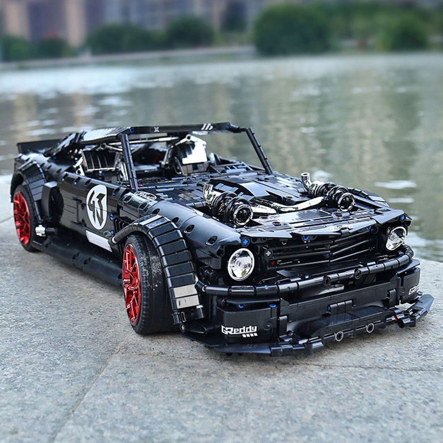 Mustang Hoonicorn v2