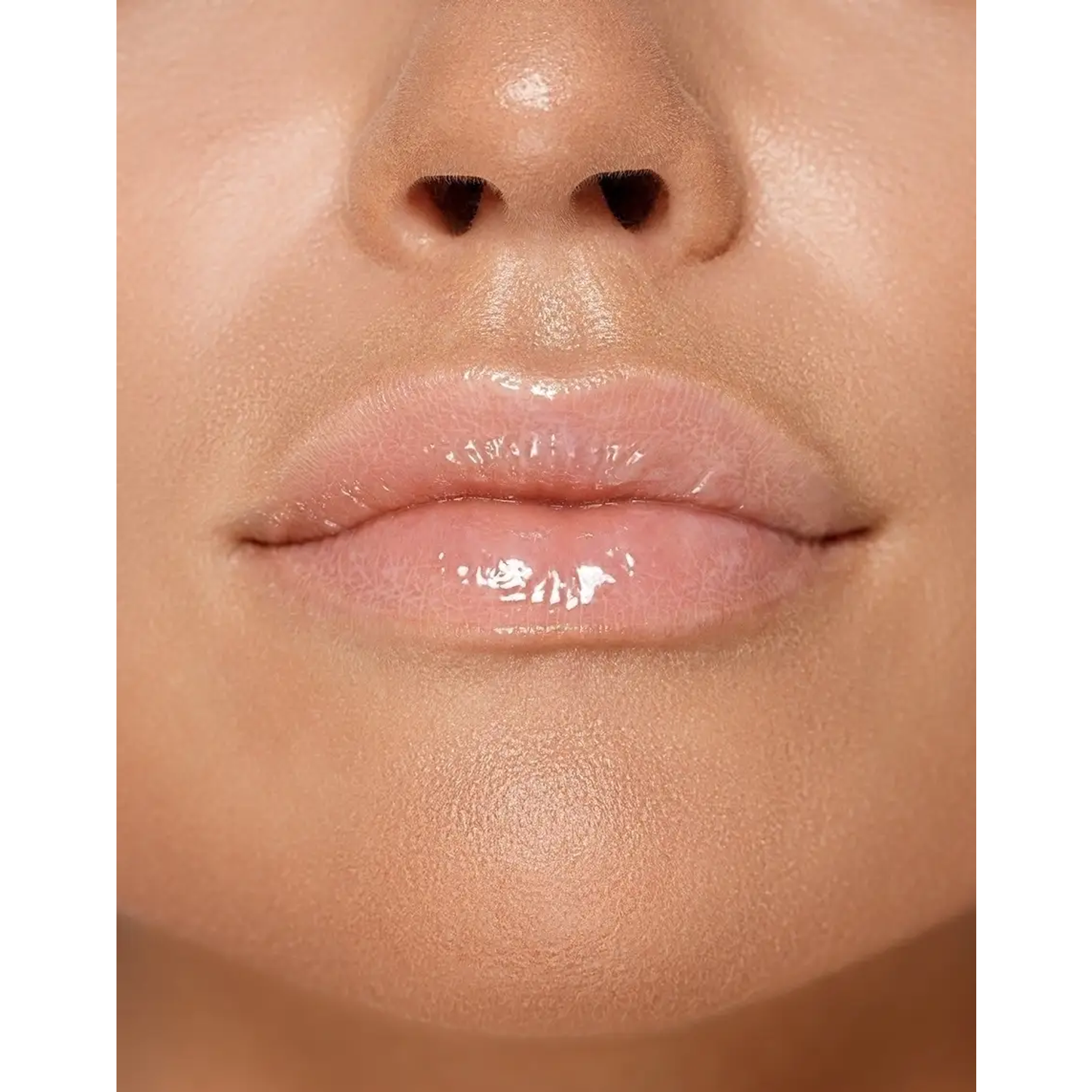 Блеск для губ Luxvisage LIP volumizer hot vanilla тон 302 Milky Pink - фото 4