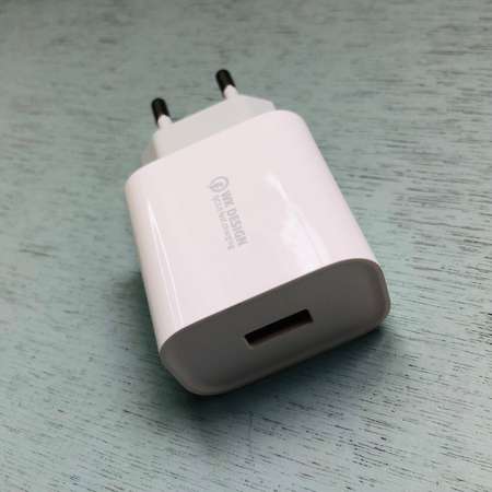 Сетевое зарядное устройство WK Design Max Fast QC 3.0/USB 2.4A /18W/быстрая зарядка для телефона