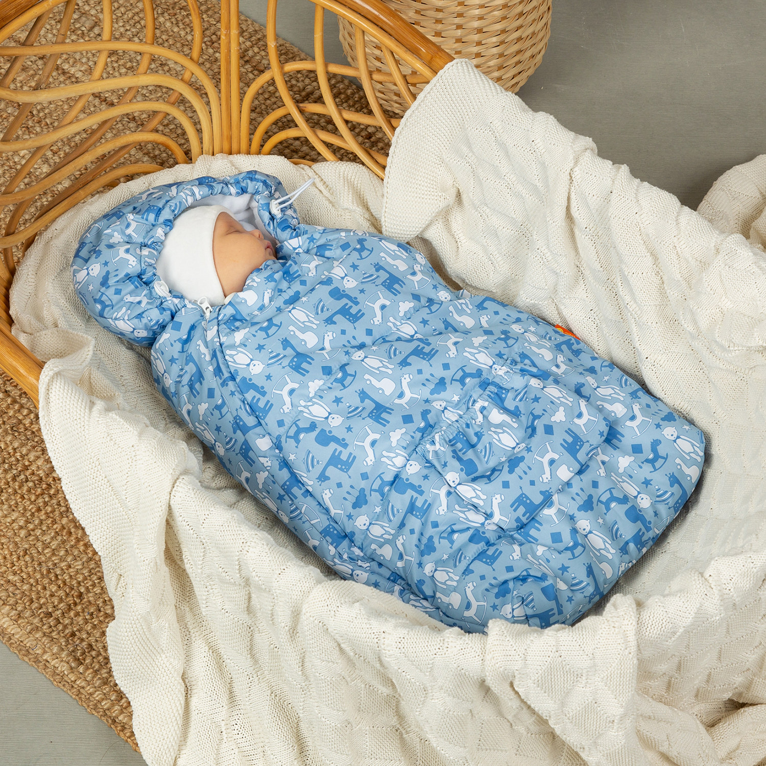 Конверт на выписку Чудо-чадо для новорожденного теплый флисовый «Chicky» голубой/игрушки - фото 3