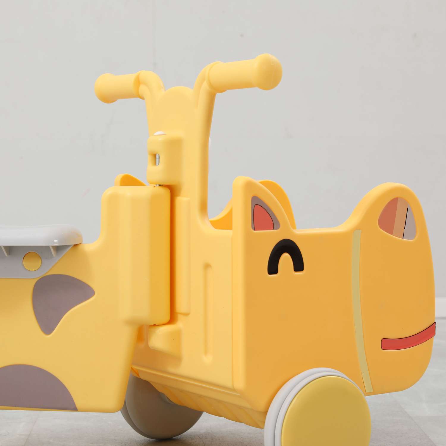 Машинка-каталка с корзиной UNIX Kids Hippo Yellow с ручками для дома и улицы беговел от 1 года до 40 кг желтый - фото 6