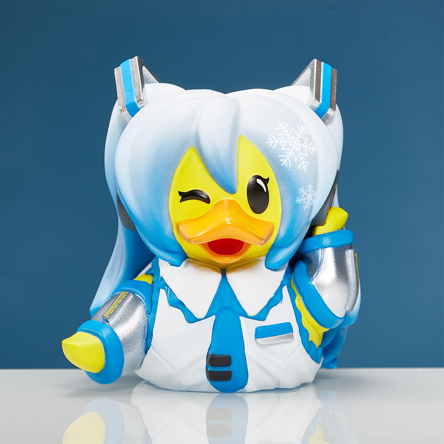 Фигурка Hatsune Miku Утка Tubbz Snow Hatsune Miku купить по цене 2499 ₽ в  интернет-магазине Детский мир