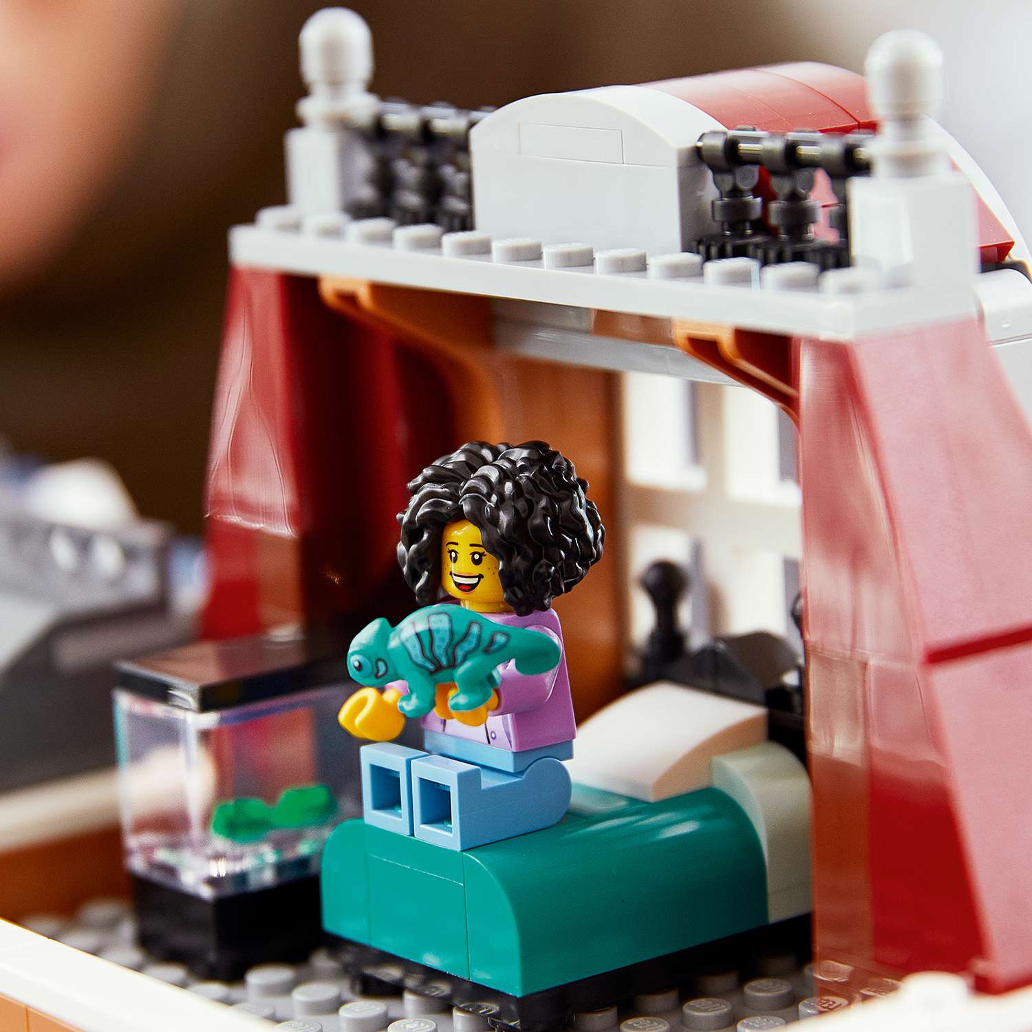 Конструктор LEGO Creator Expert Книжный магазин 10270 - фото 6