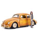 Машина Jada 1:24 Голливудские тачки Volkswagen Beetle 1971 Бамблби +фигурка Чарли 30114