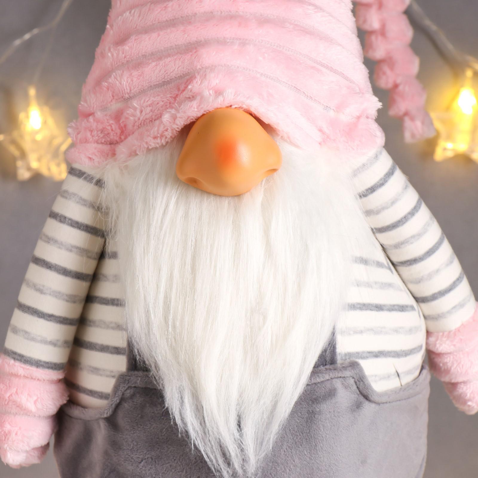Кукла интерьерная Зимнее волшебство «Дед Мороз в сером комбинезоне и розовом меховом колпаке» 88х18х28 - фото 5