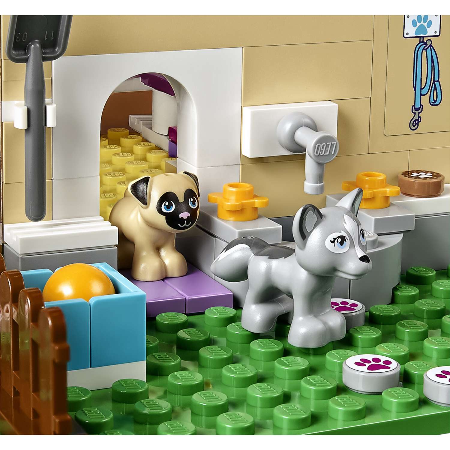 Конструктор LEGO Friends Детский сад для щенков (41124) - фото 6
