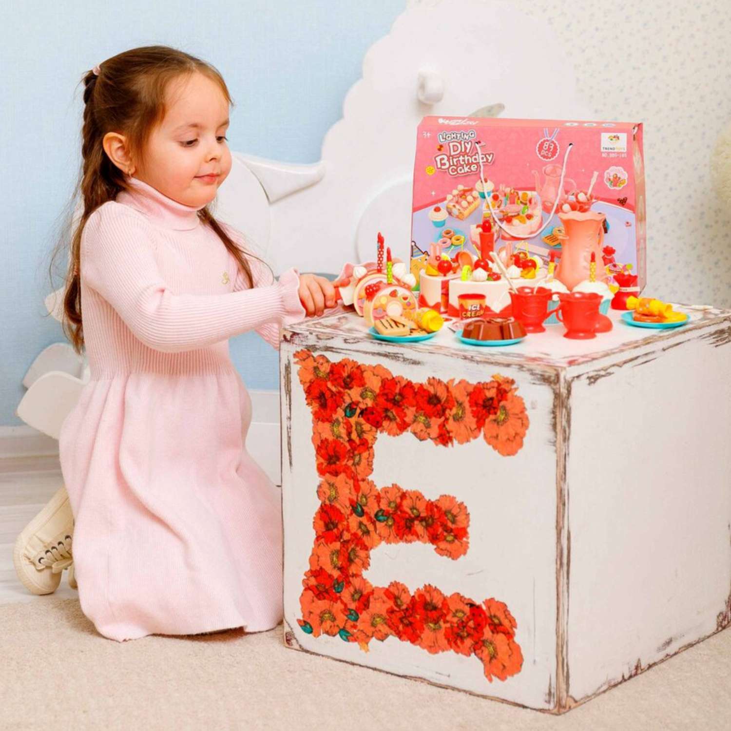 Посуда игрушечная и продукты TrendToys Веселое чаепитие торт и сервиз 83 предмета - фото 13