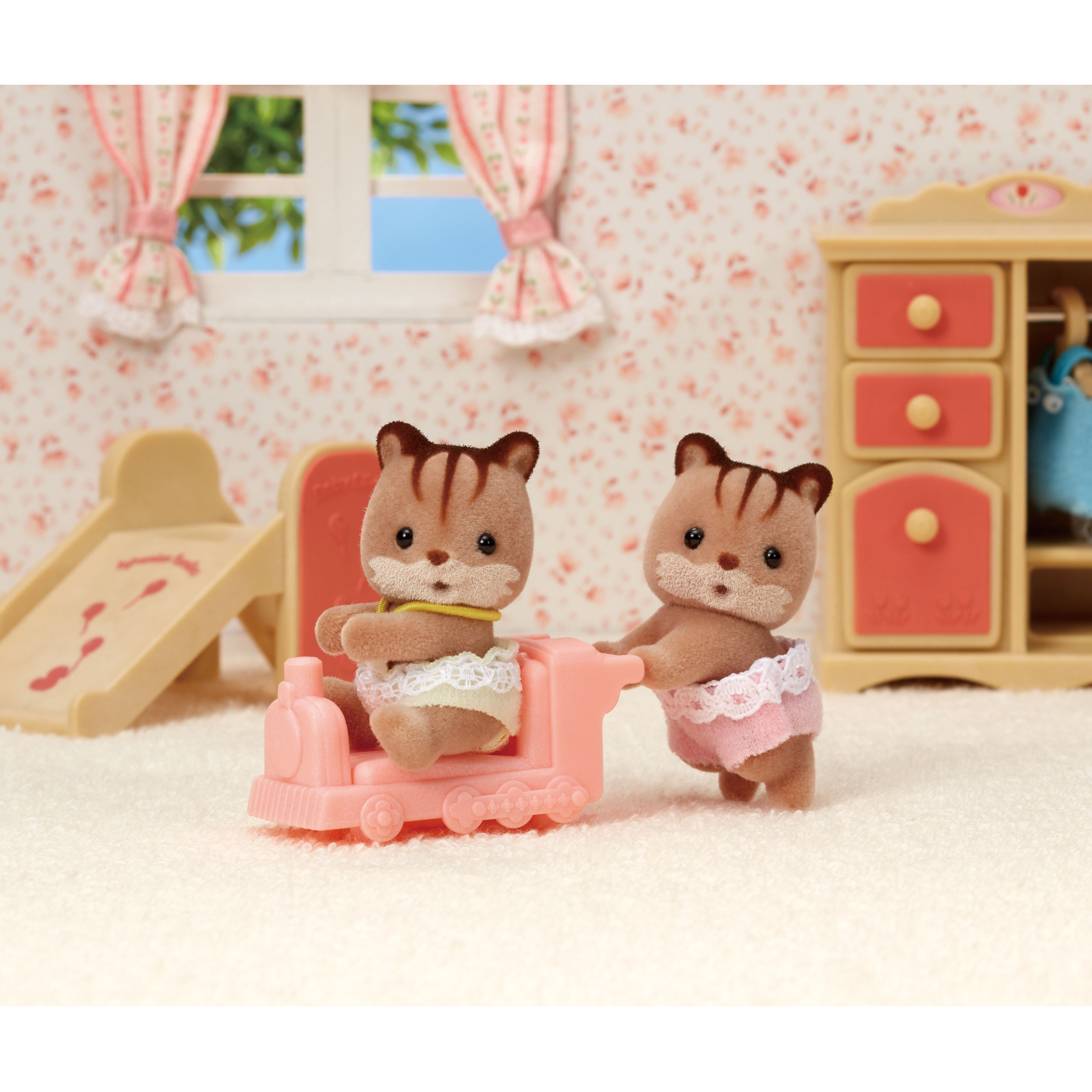 Набор Sylvanian Families Белки-двойняшки 5421 - фото 3