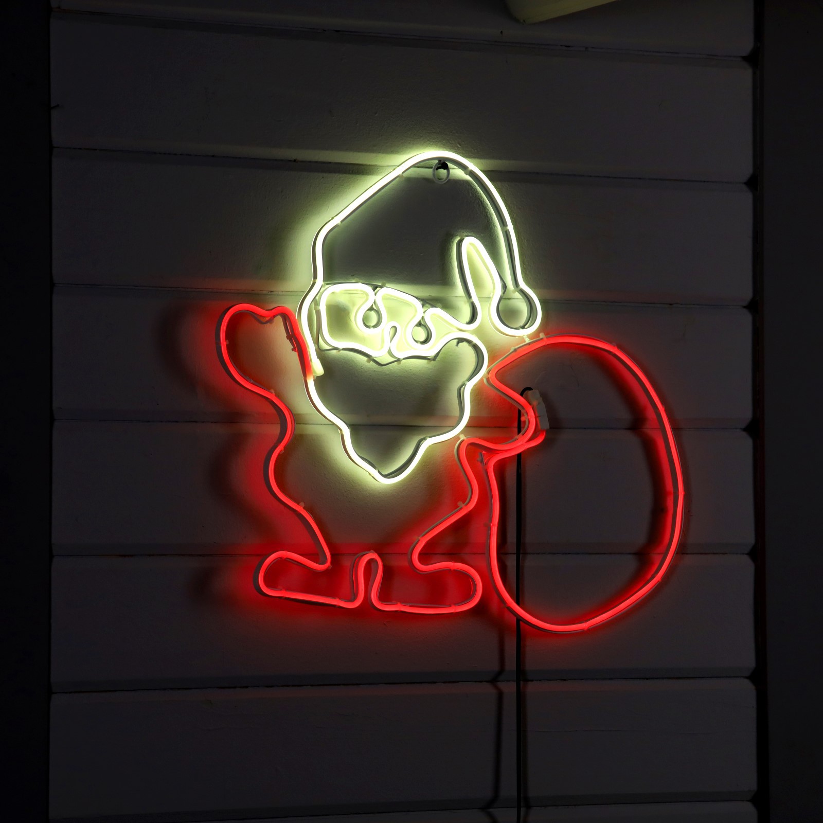 Неоновая фигура Sima-Land «Дед Мороз с подарками» 70 × 85 см 560 LED 220 В свечение зелёное - фото 1