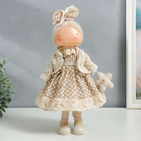 Кукла интерьерная Зимнее волшебство «Малышка в бежевом платье в горох с цветочком» 39х12 5х17 см