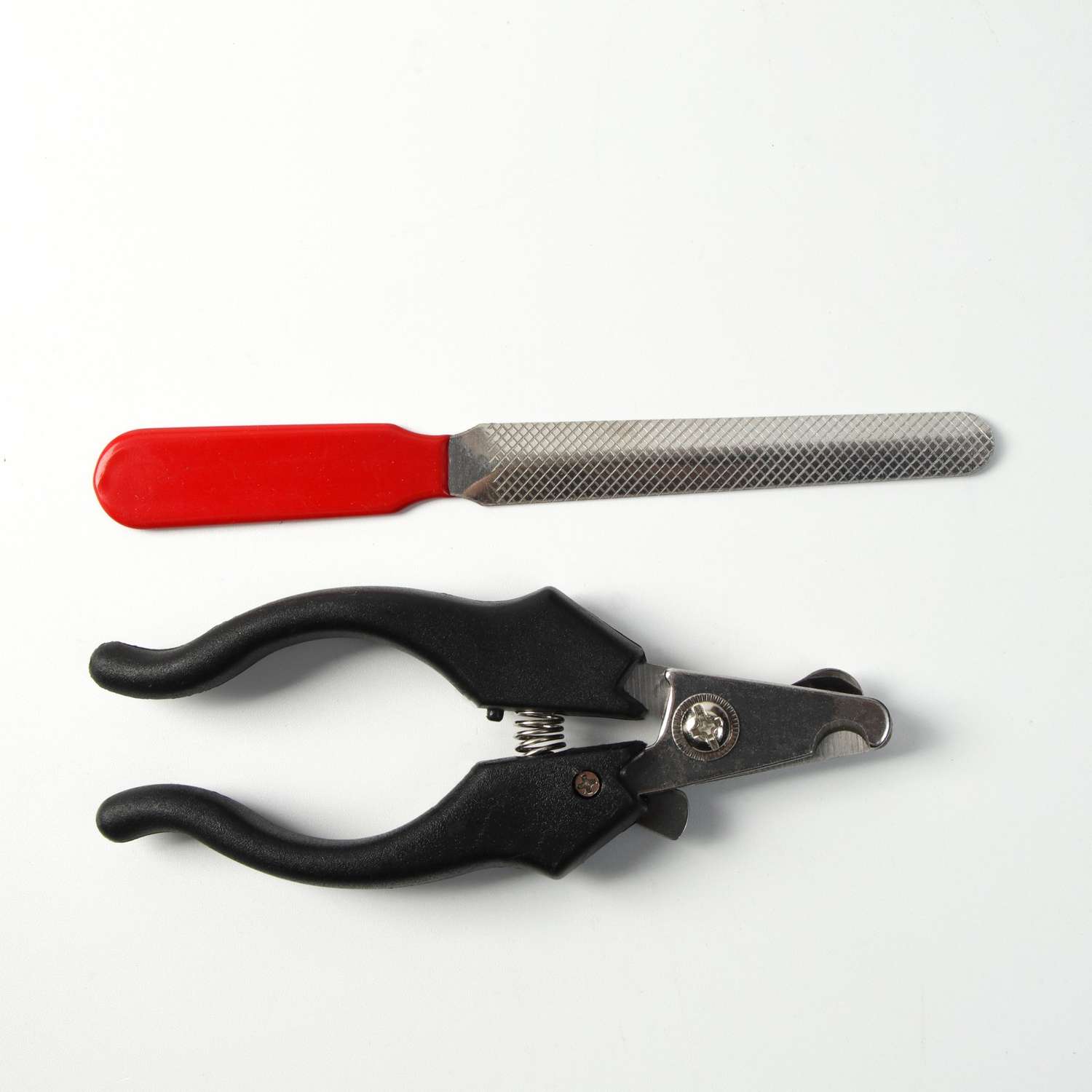 Набор по уходу за когтями Пижон когтерез боковой отверстие 8 мм и пилка черный с красным - фото 1