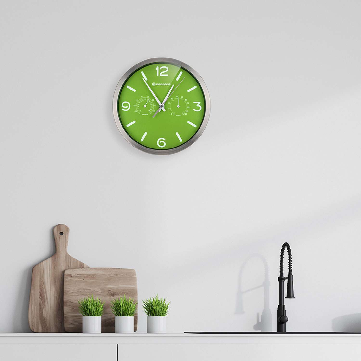 Часы настенные Bresser MyTime ND DCF Thermo/Hygro 25 см зеленые - фото 2