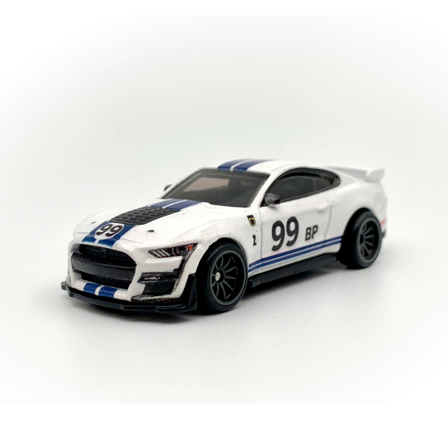 Игрушечная машинка Hot Wheels ford shelby gt50 GJT68-A66-HKF14 - фото 1