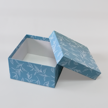 Коробка подарочная Cartonnage крышка-дно Листья белый голубой