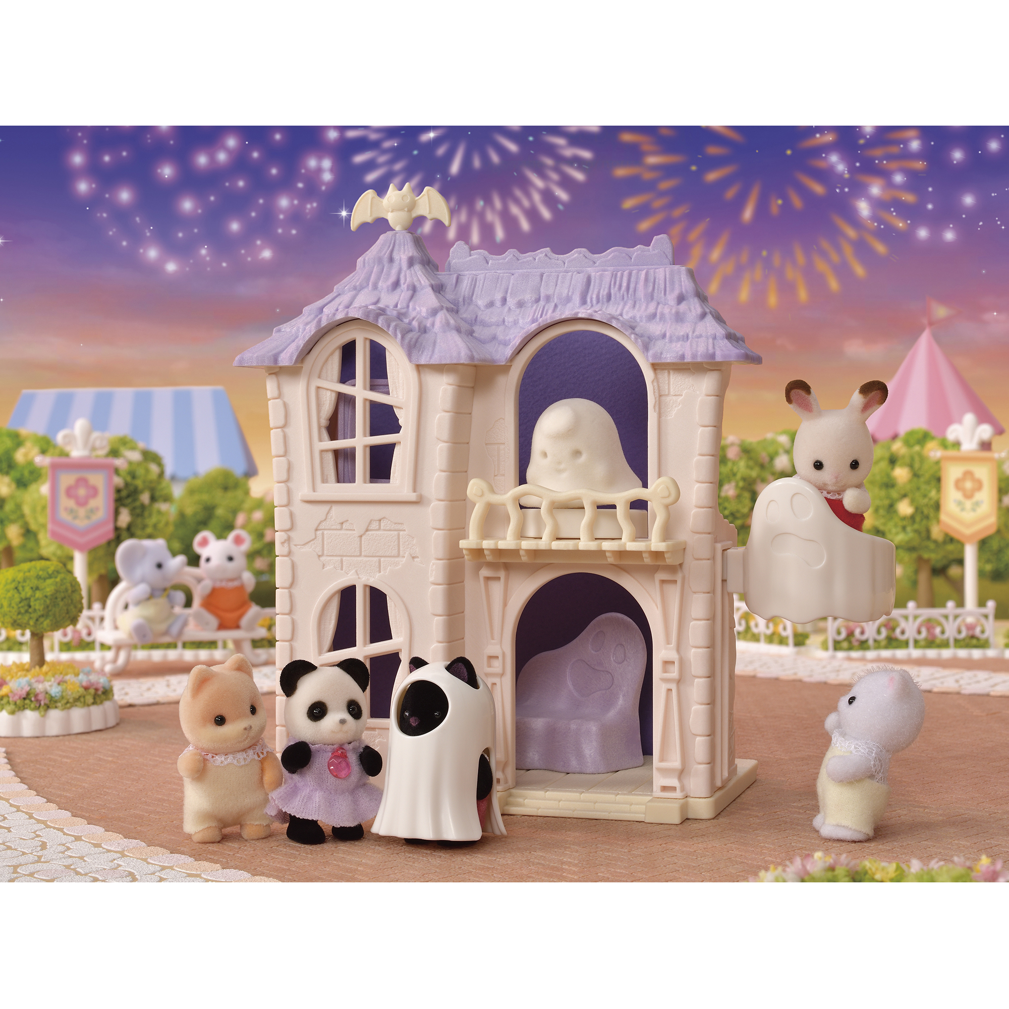 Набор Sylvanian Families Домик с привидениями 5542 купить по цене 2699 ₽ в  интернет-магазине Детский мир