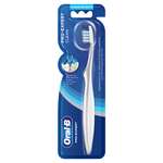 Зубная щетка Oral-B Pro-Expert Clean средняя 81748042