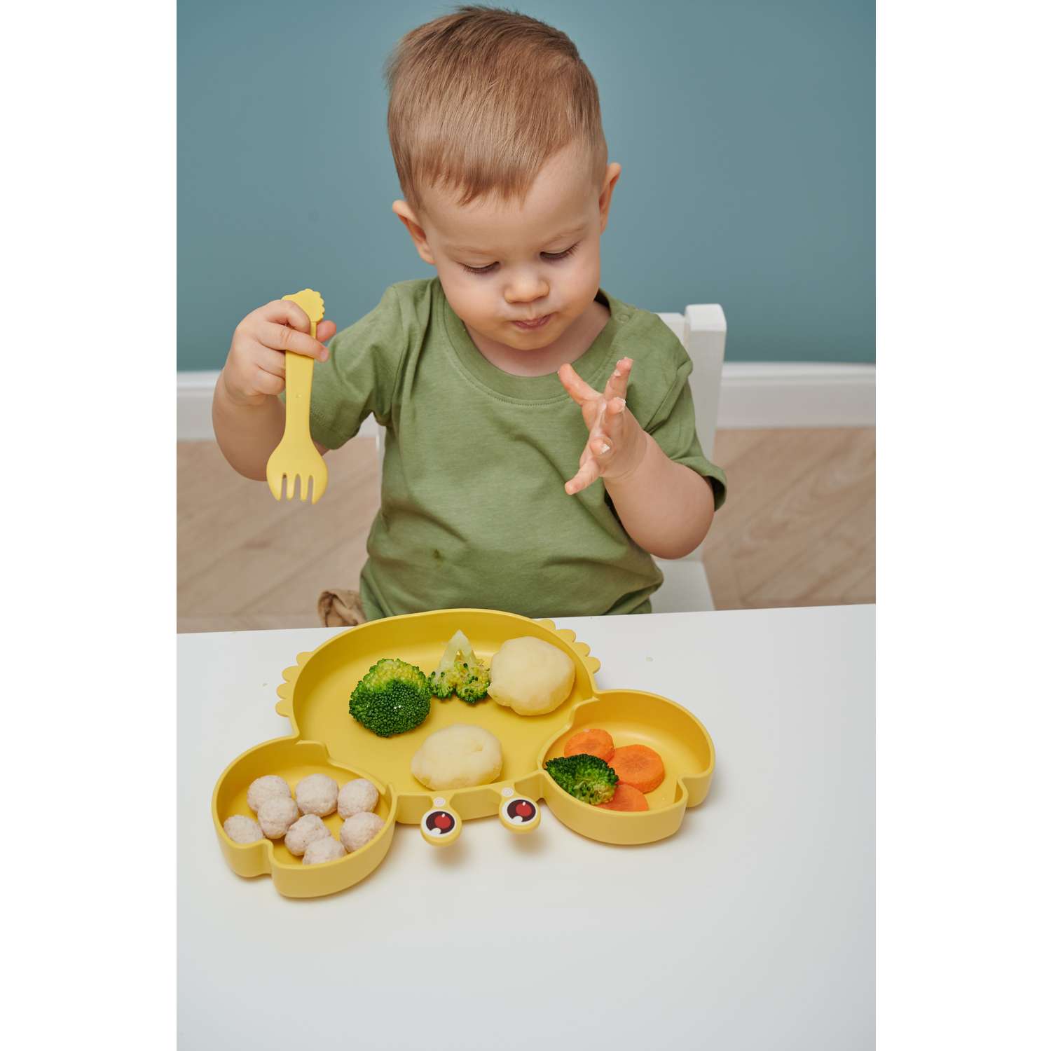 Набор детской посуды Добрый Филин Тарелка вилка ложка Крабик желтый 4 предмета - фото 9