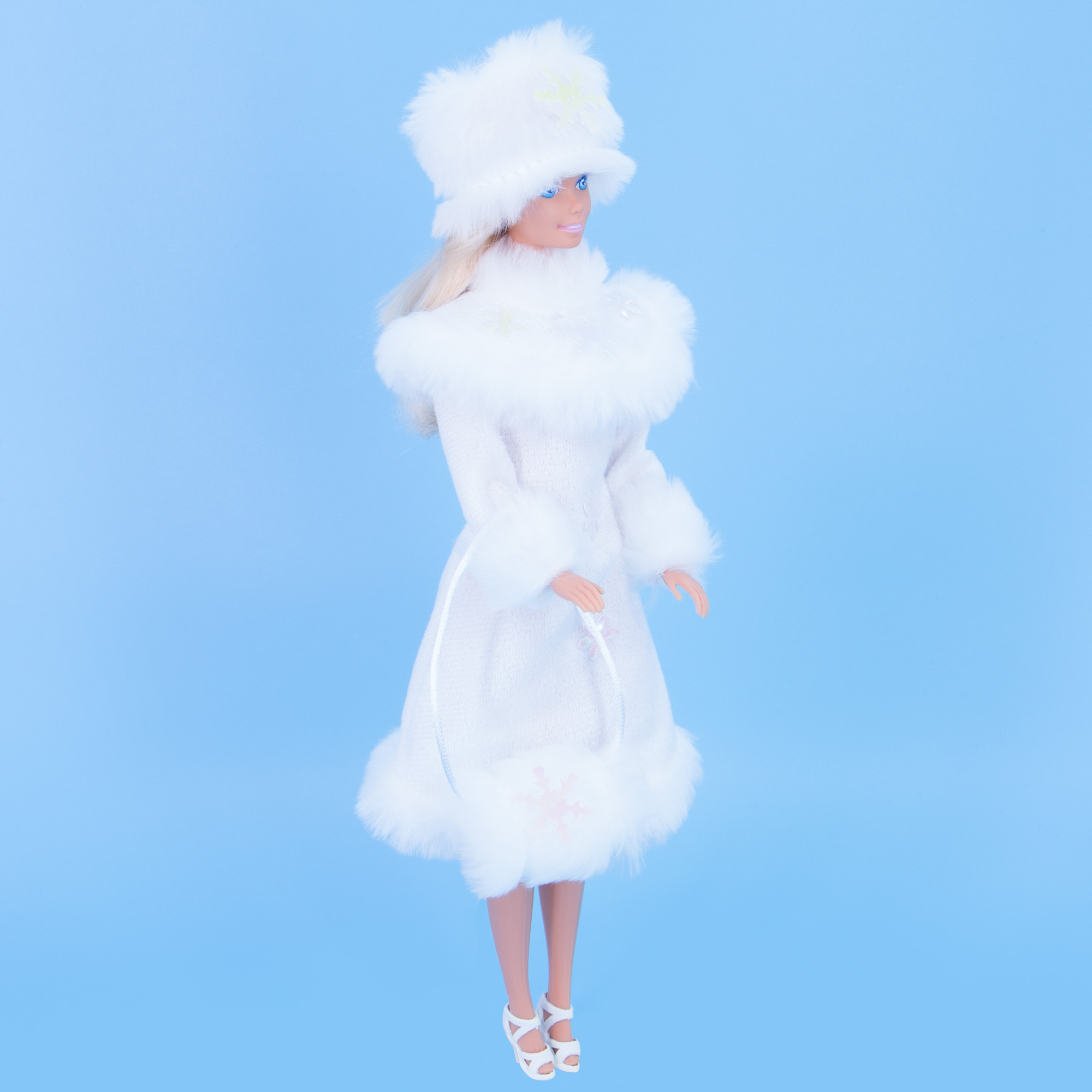 Костюм для куклы Модница 29 см Снегурочка 1405 белый 1405белый - фото 3