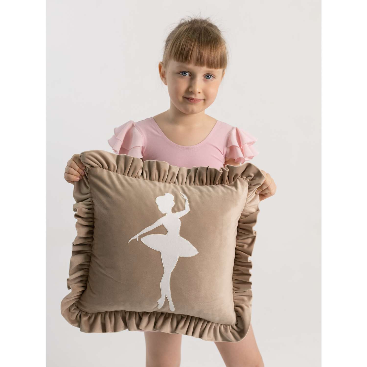 Подушка декоративная детская Мишель Балерина цвет бежевый - фото 4