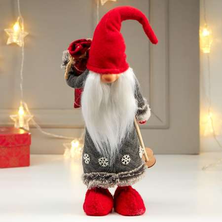 Кукла интерьерная Зимнее волшебство «Дедушка Мороз с мешком подарков и лыжными палками» 40х14х16 см