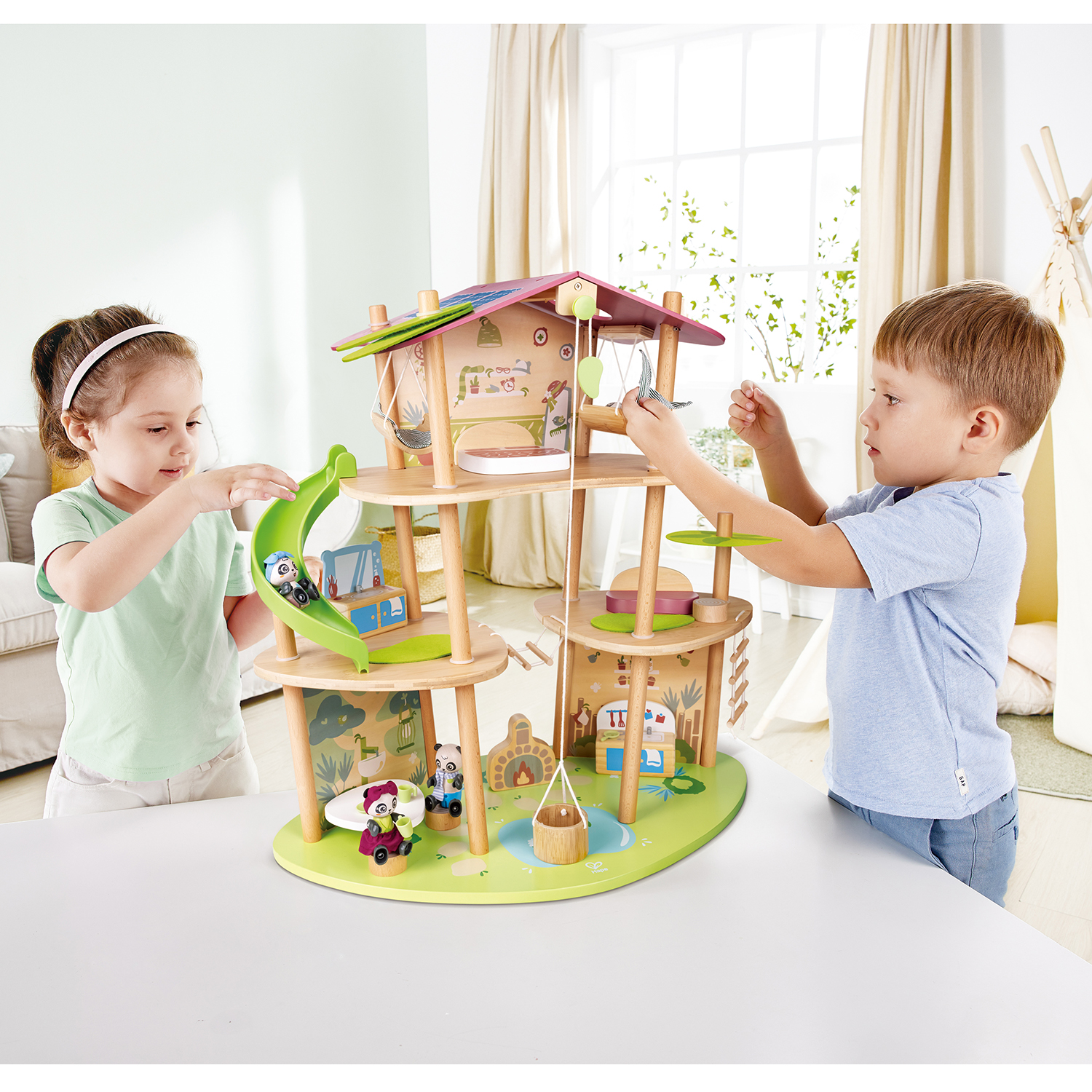 Кукольный мини-домик HAPE Бамбуковый дом семьи панд E3413_HP - фото 12