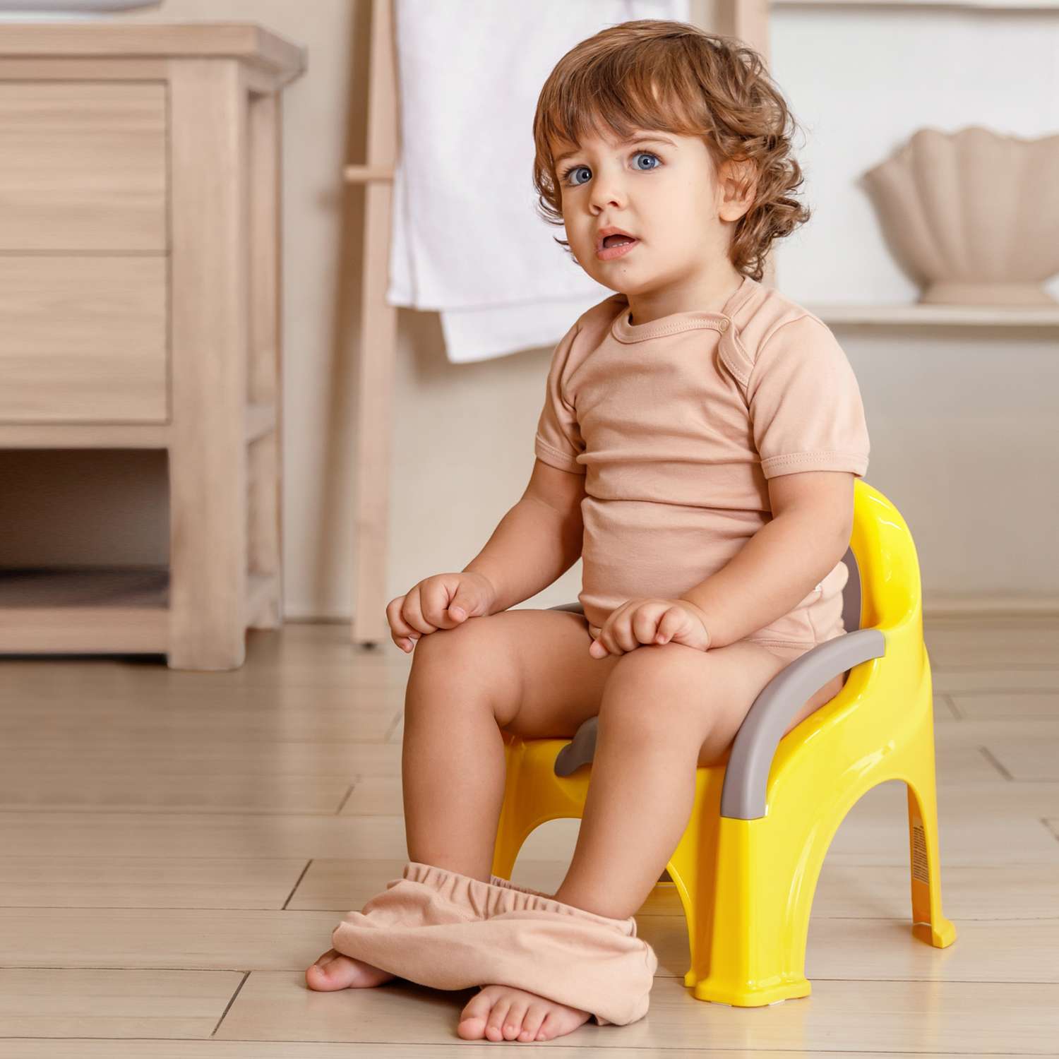 Горшок-стул AmaroBaby Baby chair жёлтый - фото 1