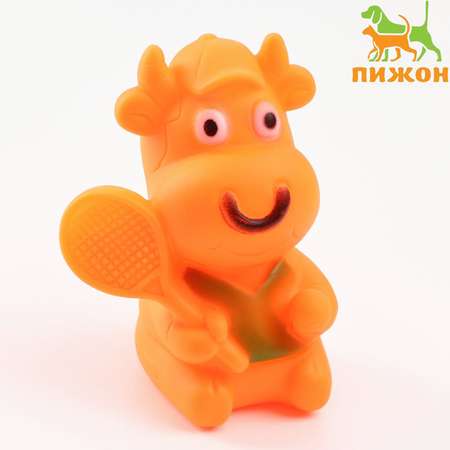 Игрушка Пижон пищащая «Спортивная корова» для собак 10 см оранжевая