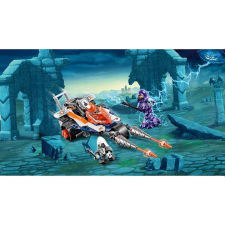 Конструктор LEGO Nexo Knights Турнирная машина Ланса (70348)