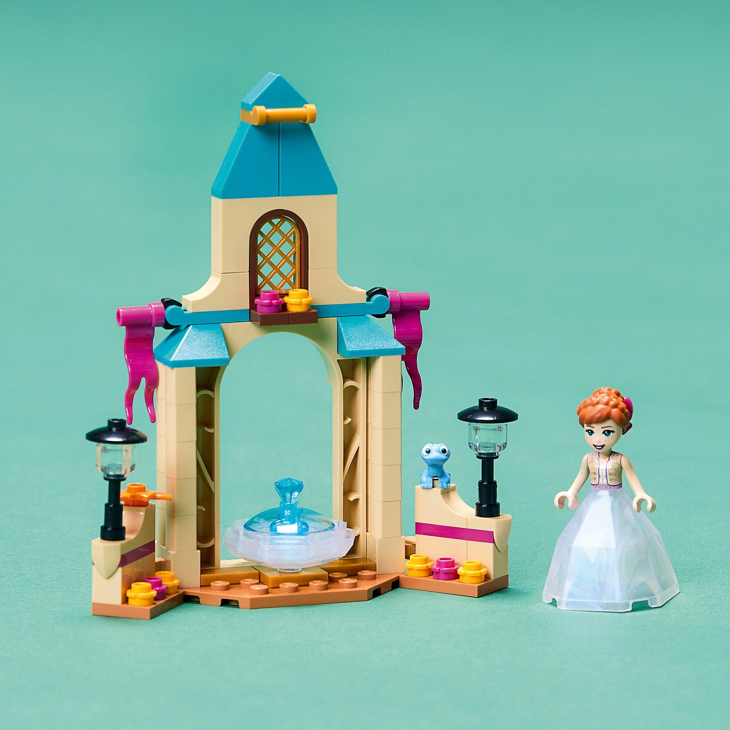 Конструктор LEGO Disney Princess Двор замка Анны 43198 - фото 7