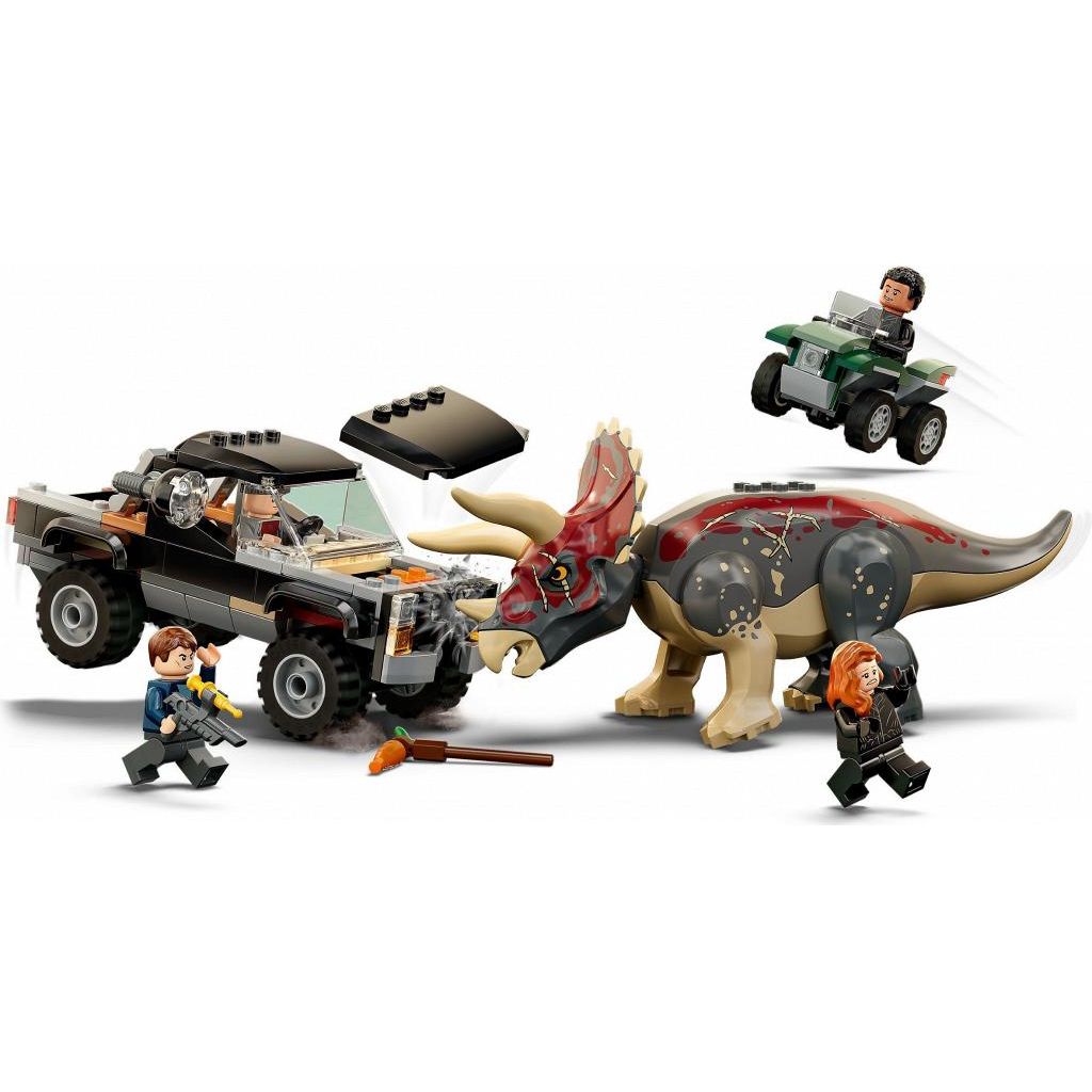 Конструктор LEGO Jurassic World Нападение трицератопса на пикап 76950 - фото 3