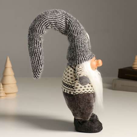 Кукла интерьерная Зимнее волшебство «Дед Мороз в длинном сером колпаке с сердечком» 48 см
