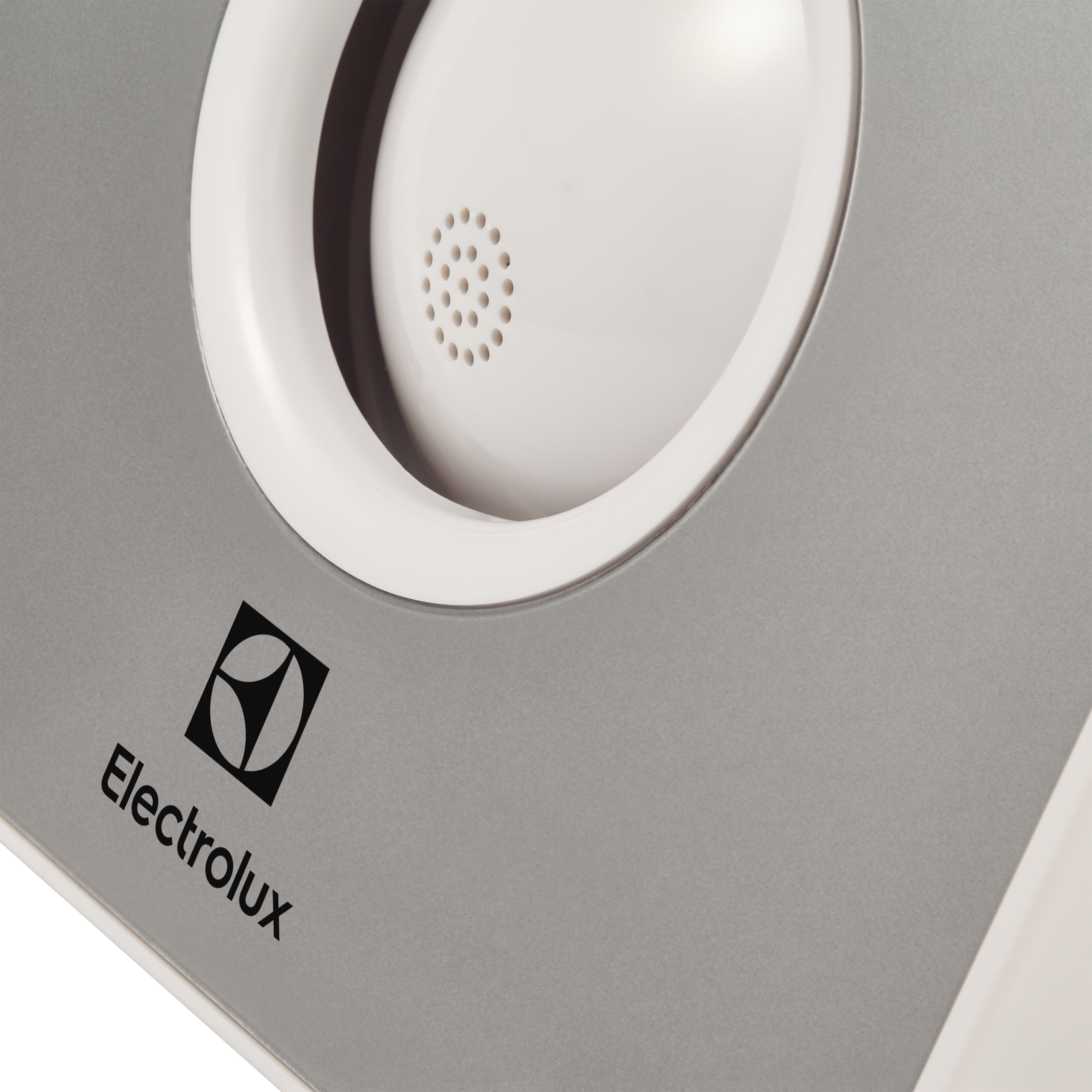 Вентилятор вытяжной Electrolux EAFR-100 silver - фото 5