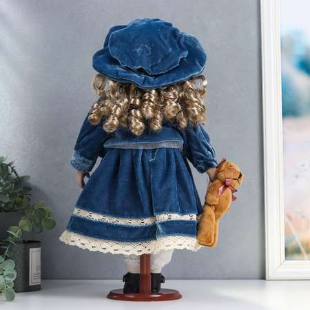 Кукла коллекционная Зимнее волшебство керамика «Настенька в синем бархатном платье с мишкой» 40 см