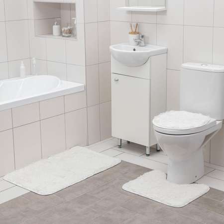 Набор ковриков Доляна для ванной и туалета «Плюшевый» 3 шт: 80×49 40×49 40×35 см цвет белый