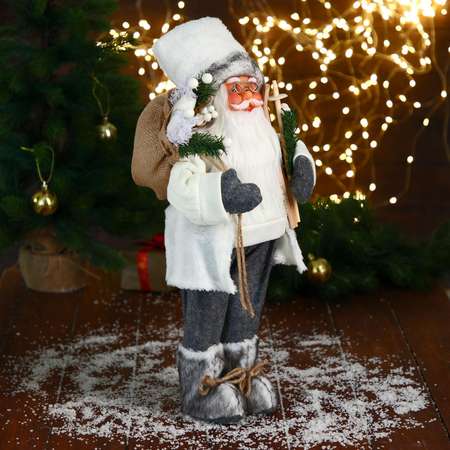 Дед мороз Зимнее волшебство «В белом свитере с лыжами» 17х45 см