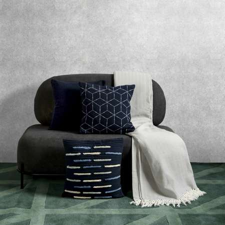 Подушка Tkano декоративная из хлопка темно-синего цвета 45х45 см