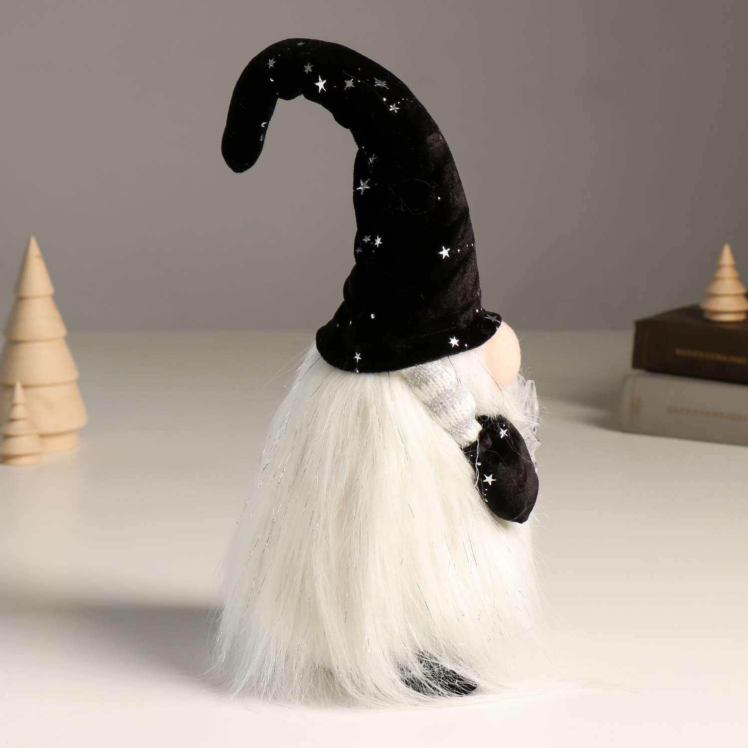 Кукла интерьерная Зимнее волшебство «Гном в чёрном колпаке со звездами со звёздочкой в руках» 36 см - фото 2