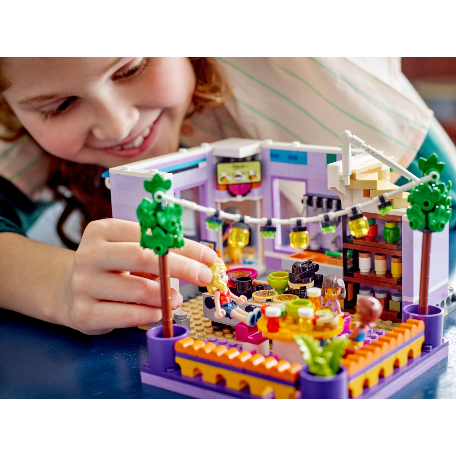 Конструктор LEGO Friends Heartlake City Community Kitchen 41747 - фото 8