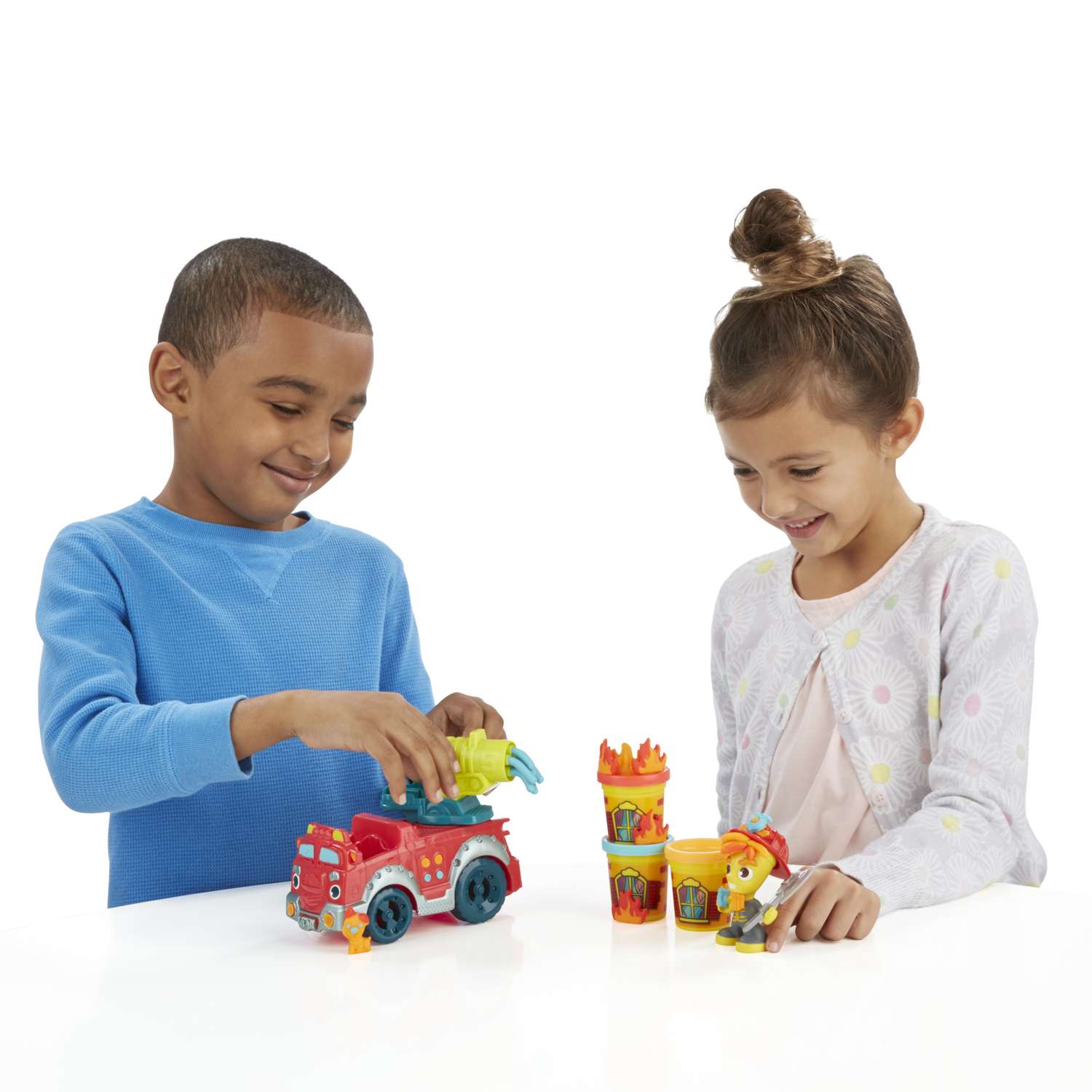 Игровой набор Play-Doh Пожарная машина - фото 6
