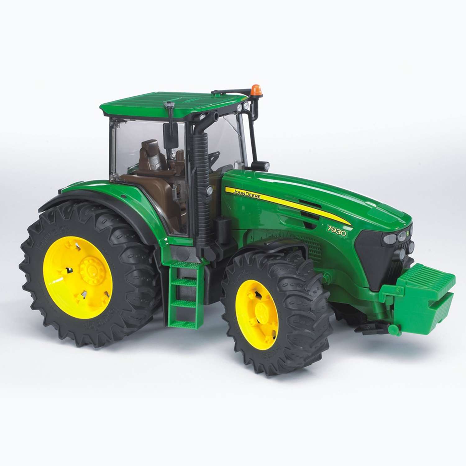 Трактор Bruder John Deere 03-050 - фото 6