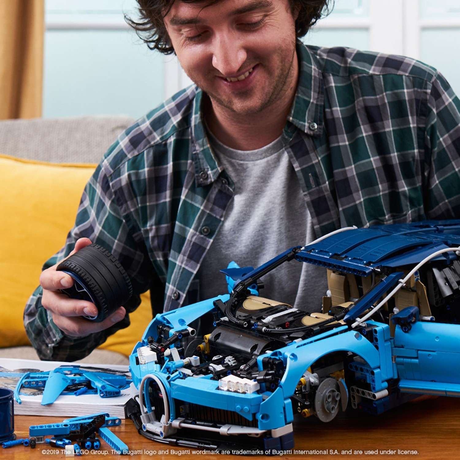 Конструктор LEGO Technic Bugatti Chiron 42083 - фото 13