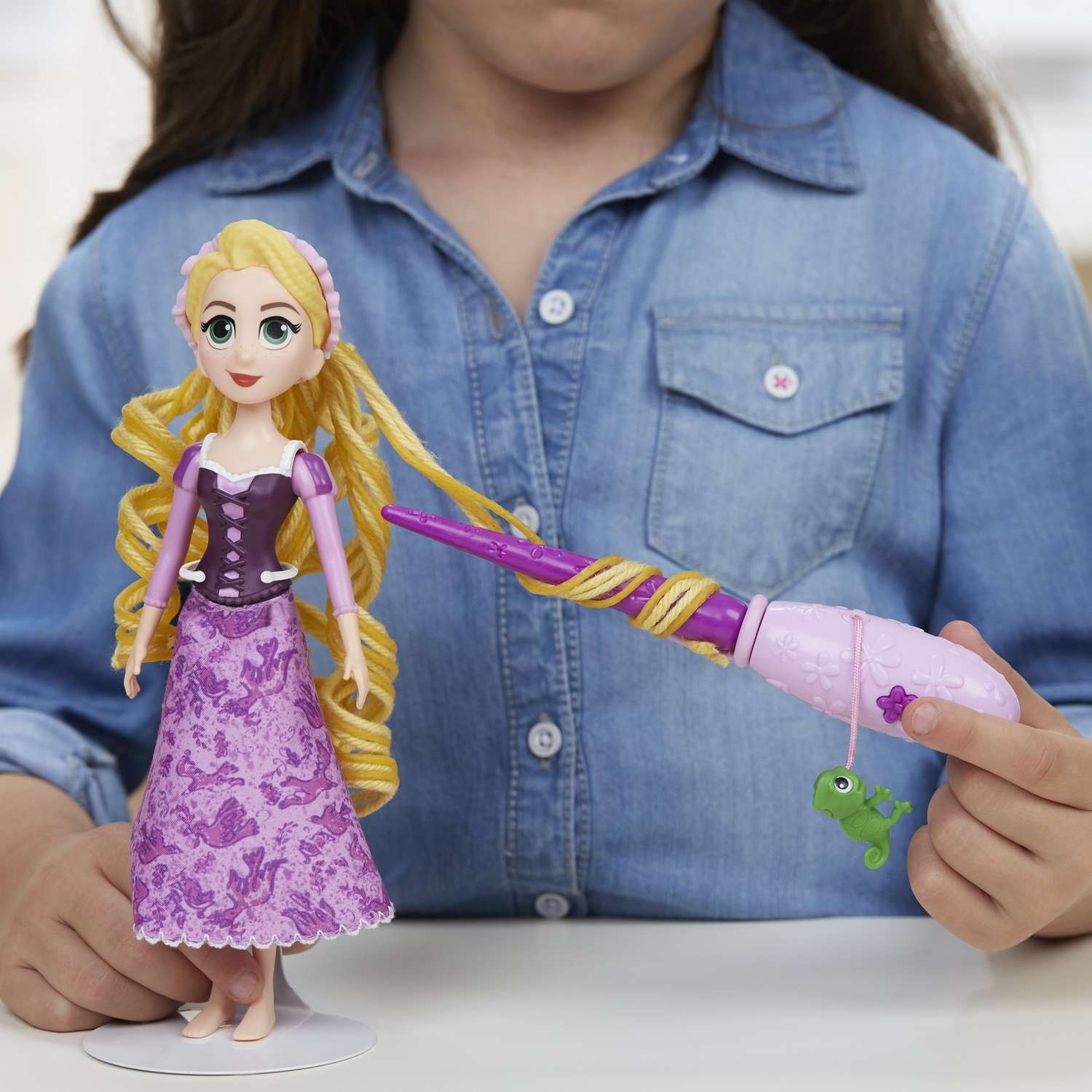 Кукла Princess Рапунцель и набор для укладки E0180EU4 - фото 4