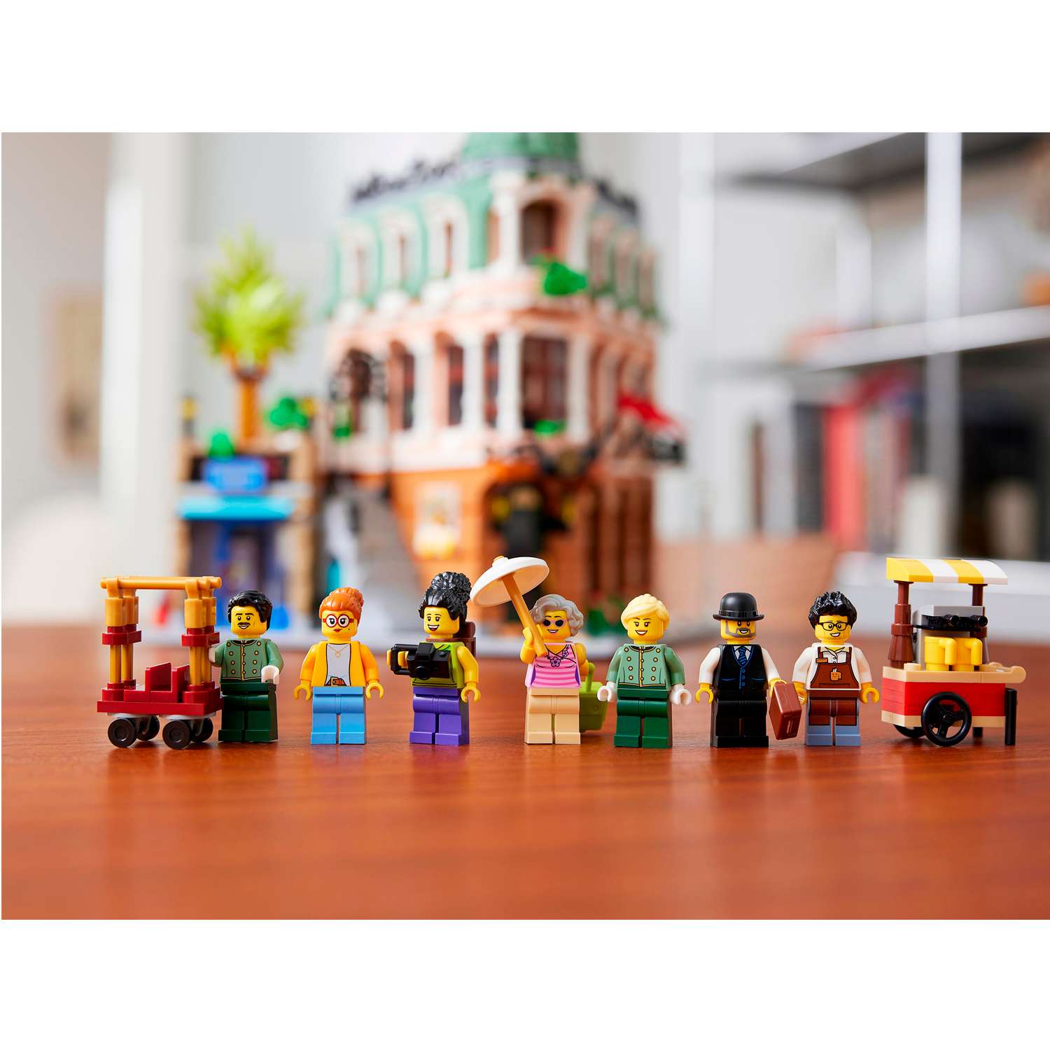 Конструктор детский LEGO Creator Expert Бутик-отель 10297 - фото 8