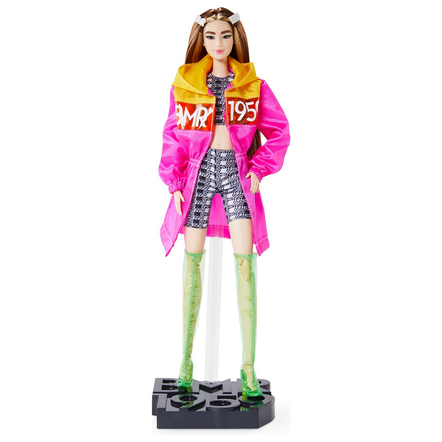 Кукла Barbie BMR1959 коллекционная в розовом плаще с белыми заколками GNC47  купить по цене 1999 ₽ в интернет-магазине Детский мир