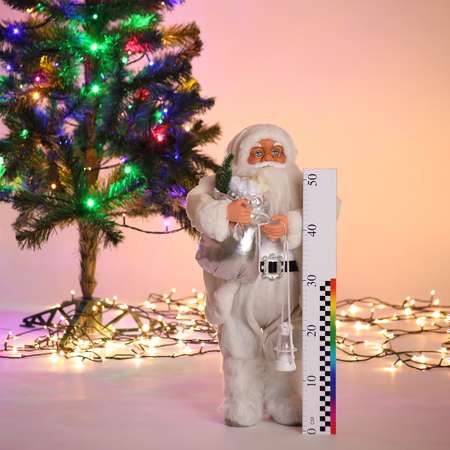 Фигура декоративная BABY STYLE Дед Мороз белый костюм с фонарем и мишкой 60 см